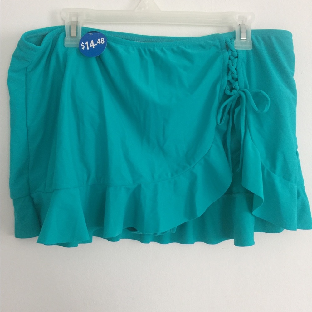 FINAL MARKDOWN- ruffle skirt bathing suit bottom